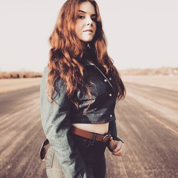 Meet your Posher, Lucy - Picture 1 of 1